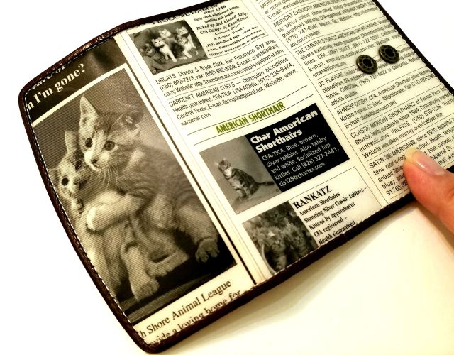 猫三昧 世界に1つだけのキーケース ヴィンテージペーパー 牛革キーケース 海外猫雑誌 猫柄