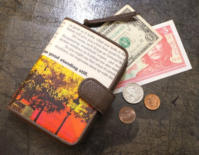 世界に1つだけのお財布 ヴィンテージペーパー 牛革ジップ２折財布 1960年代ファッション雑誌